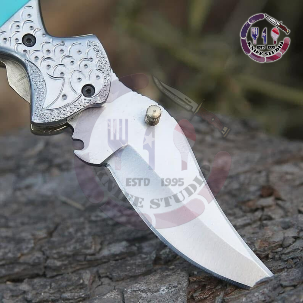 10" Custom Hand-Engraved "Merry Christmas" Folding Knife – High Carbon Steel Blade with Festive Art Handle - Image 4
