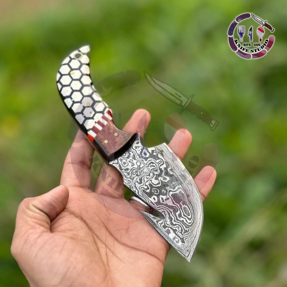 Custom Handmade Damascus Steel Gut Hook Skinner Knife - Honeycomb & Resin Hybrid Handle - Image 4